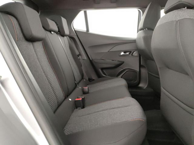 PEUGEOT 2008 usata, con Sistema di navigazione