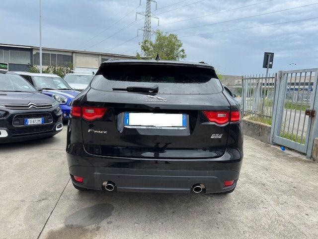 JAGUAR F-Pace usata, con Autoradio