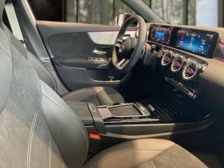 MERCEDES-BENZ A 180 usata, con Cronologia tagliandi