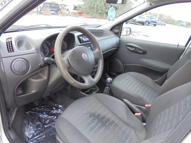 FIAT Punto usata 11