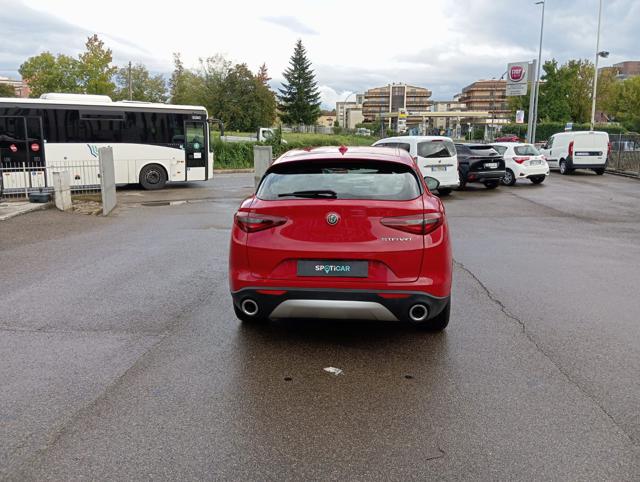 ALFA ROMEO Stelvio usata, con Alzacristalli elettrici