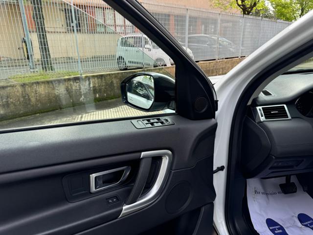 LAND ROVER Discovery Sport usata, con Autoradio