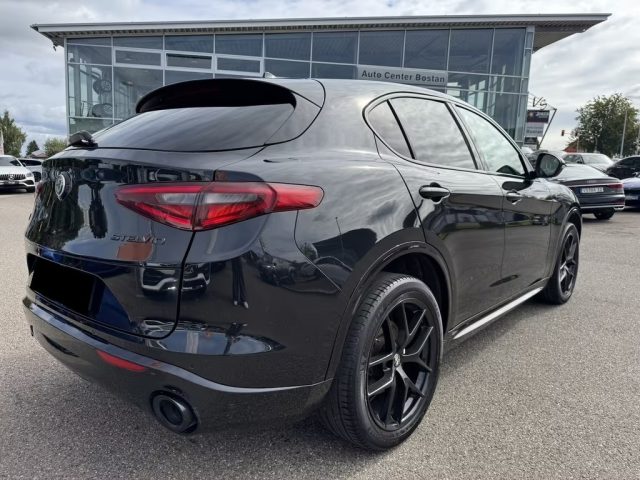 ALFA ROMEO Stelvio usata, con Alzacristalli elettrici