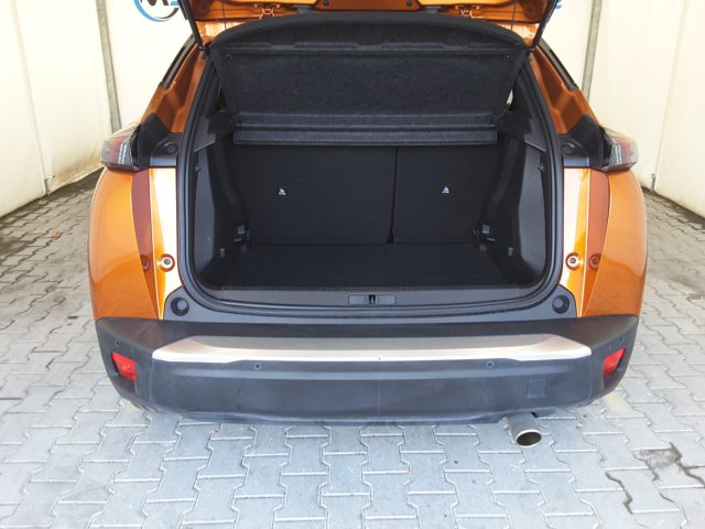 PEUGEOT 2008 usata, con USB