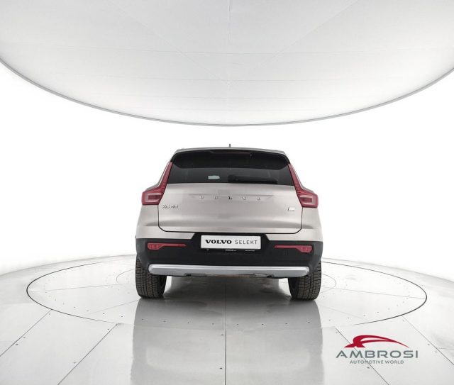 VOLVO XC40 usata 5