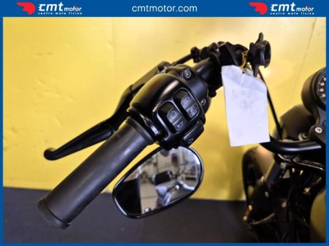 HARLEY-DAVIDSON 883 Iron usata 11