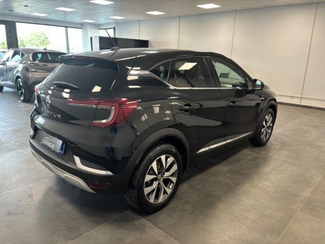RENAULT Captur usata, con Leve al volante