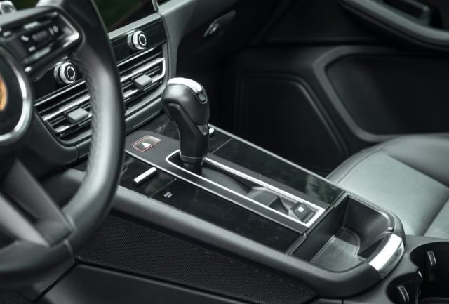 PORSCHE Macan usata, con Sedili riscaldati
