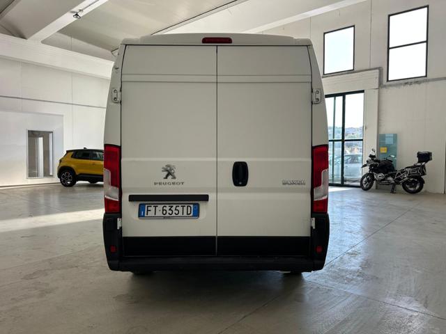 PEUGEOT Boxer usata, con Alzacristalli elettrici