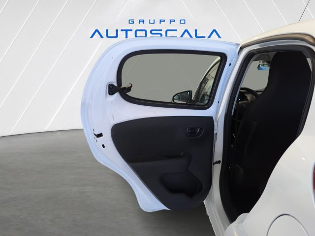 PEUGEOT 108 usata, con Autoradio