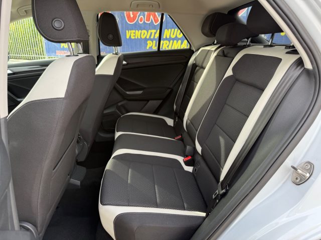VOLKSWAGEN T-Roc usata 24