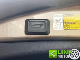 TOYOTA RAV 4 MY23 usata, con Sedile posteriore sdoppiato