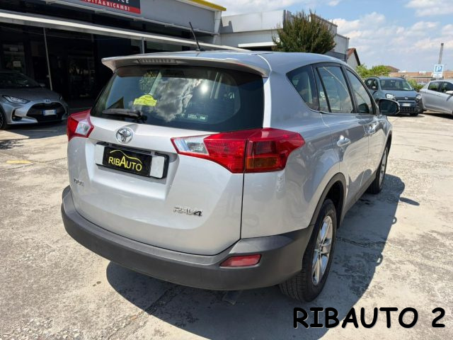 TOYOTA RAV 4 usata, con ESP