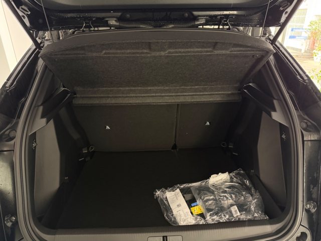 PEUGEOT 2008 usata, con Park Distance Control