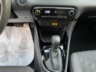 TOYOTA Yaris usata, con Controllo trazione