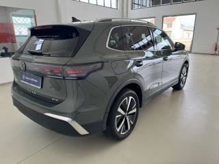 VOLKSWAGEN Tiguan usata, con Autoradio