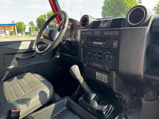 LAND ROVER Defender usata, con Autoradio