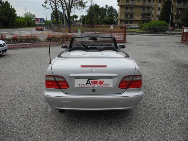 MERCEDES-BENZ CLK 200 usata, con Alzacristalli elettrici
