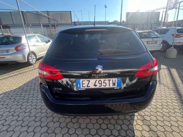 PEUGEOT 308 usata, con Autoradio