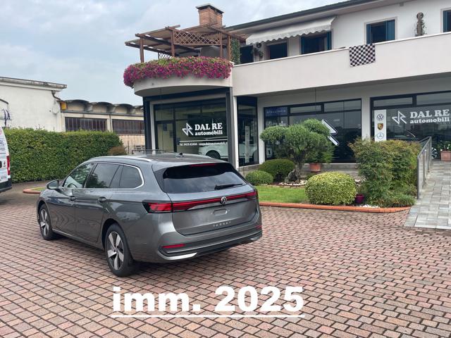 VOLKSWAGEN Passat usata, con Airbag