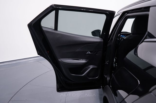 PEUGEOT 2008 usata, con Autoradio digitale