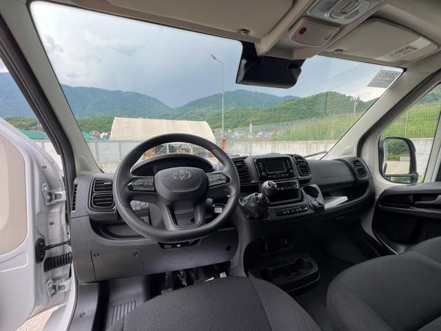 TOYOTA Proace Max usata, con Controllo automatico clima