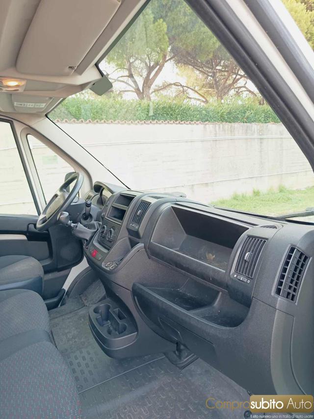 PEUGEOT Boxer usata, con Servosterzo