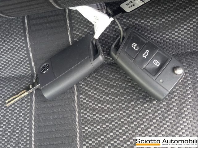 VOLKSWAGEN T-Roc usata, con Sensori di parcheggio posteriori