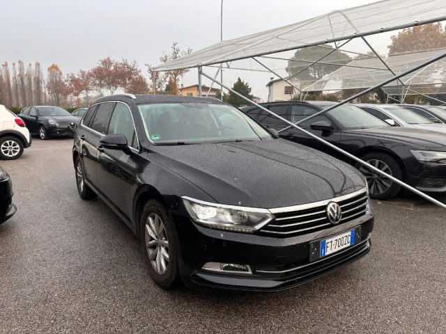 VOLKSWAGEN Passat usata, con ABS