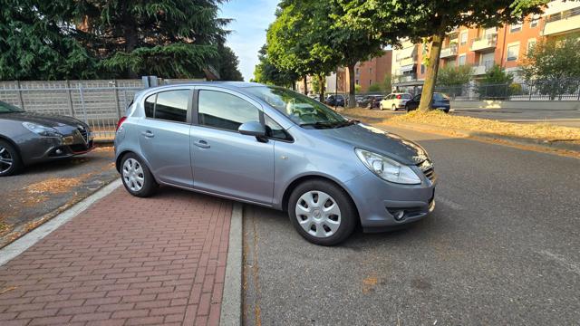 OPEL Corsa usata, con ESP