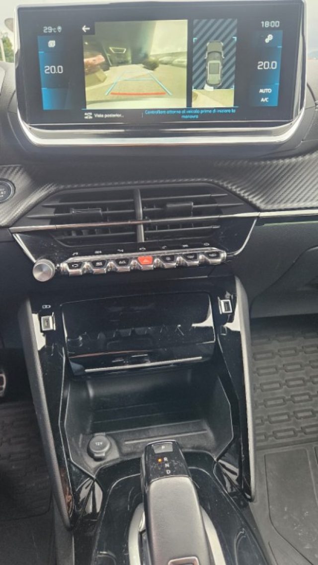 PEUGEOT 2008 usata, con Fari LED