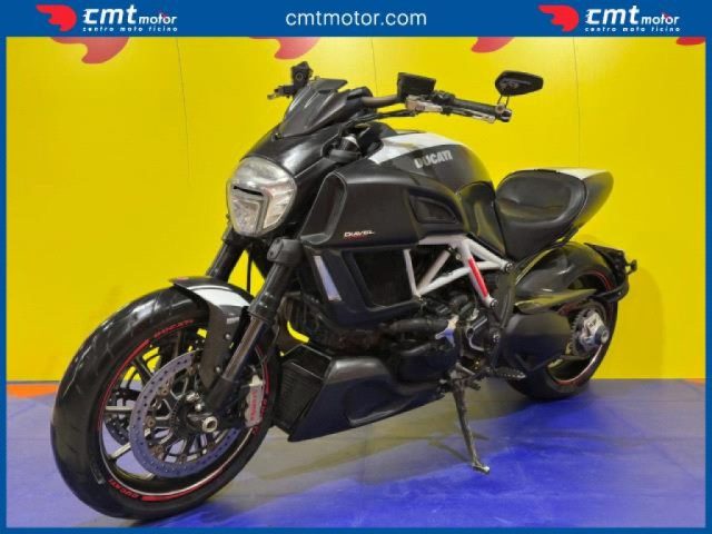 DUCATI Diavel usata 1