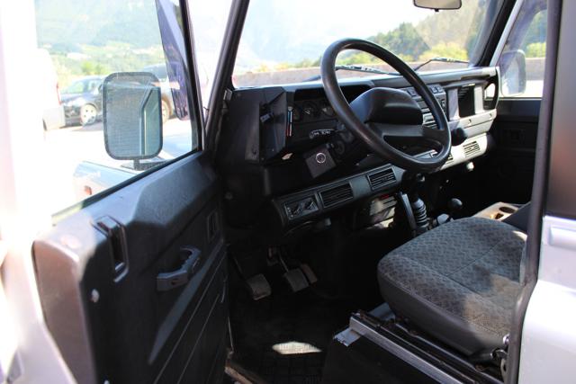 LAND ROVER Defender usata, con Trazione integrale