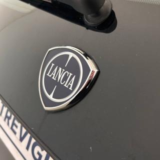 LANCIA Ypsilon usata, con Hill holder