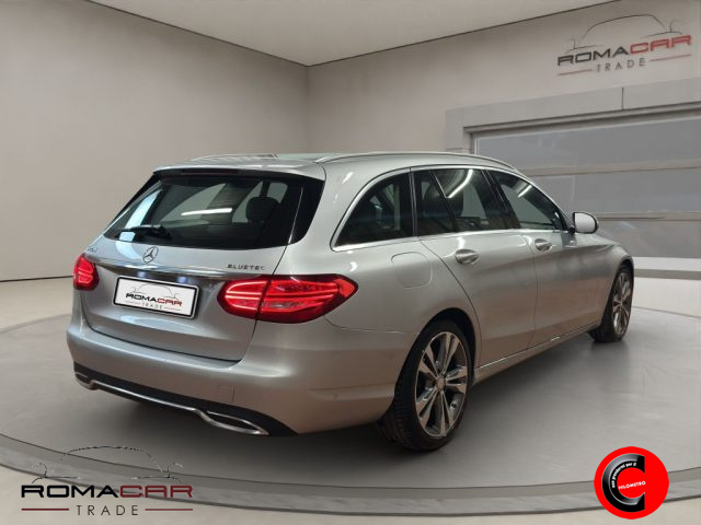MERCEDES-BENZ C 220 usata, con Chiusura centralizzata