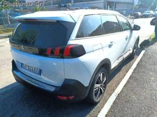 PEUGEOT 5008 usata, con Airbag Passeggero