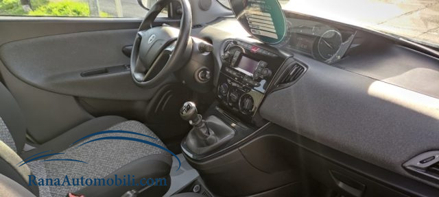 LANCIA Ypsilon usata, con ESP