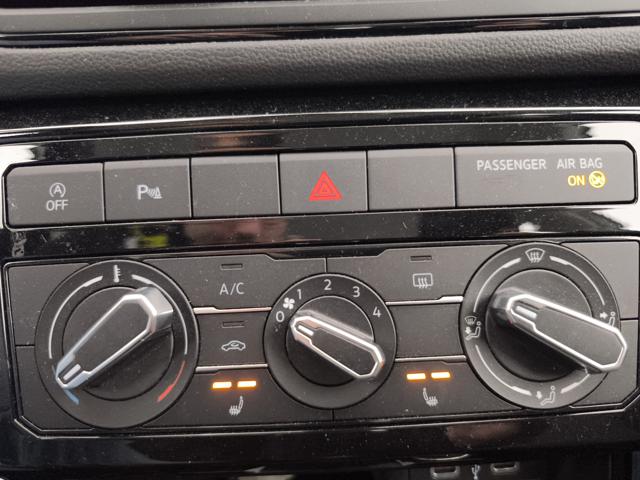 VOLKSWAGEN T-Cross usata, con USB