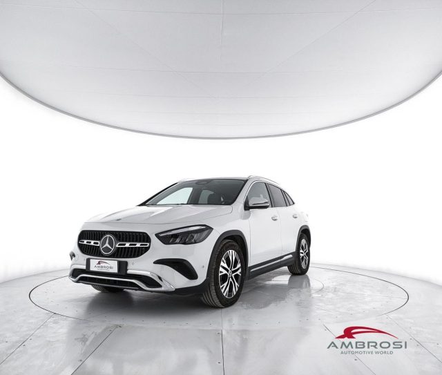 MERCEDES-BENZ GLA 200 usata 0