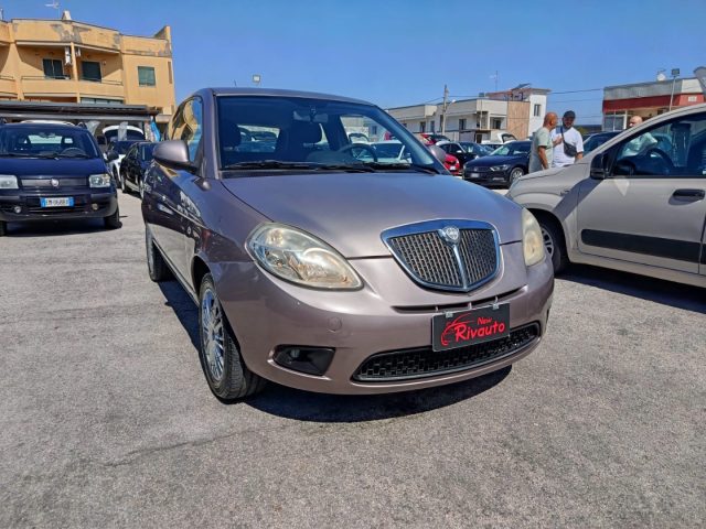 LANCIA Ypsilon usata, con ABS