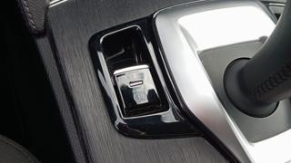 ALFA ROMEO Stelvio usata, con Sensori di parcheggio posteriori