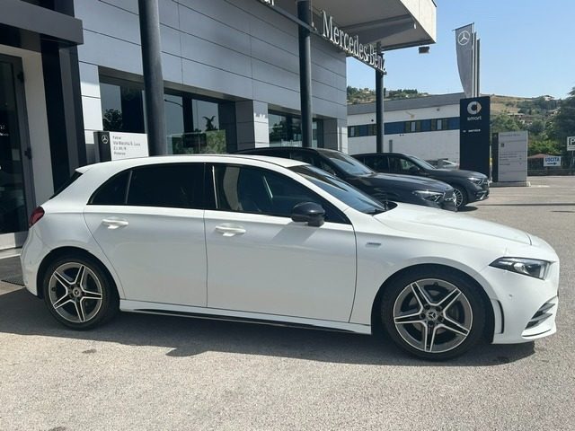 MERCEDES-BENZ A 180 usata, con Airbag laterali