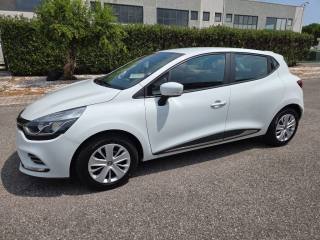 RENAULT Clio usata, con Autoradio