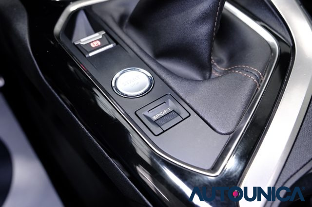 PEUGEOT 3008 usata, con Sensori di parcheggio anteriori