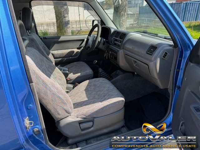 SUZUKI Jimny usata, con USB