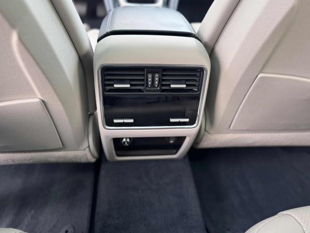 PORSCHE Cayenne usata, con Park Distance Control