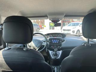 LANCIA Ypsilon usata, con Fendinebbia