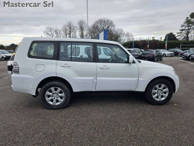 MITSUBISHI Pajero usata, con Fendinebbia