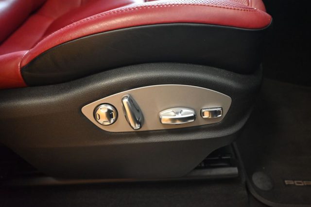 PORSCHE Macan usata 65