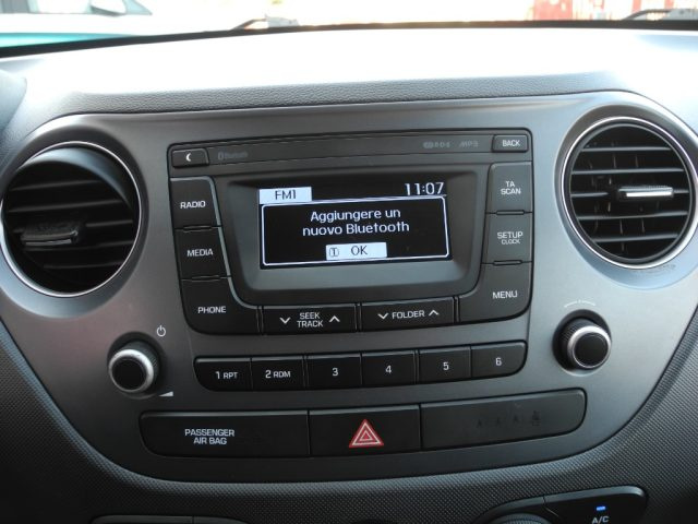 HYUNDAI i10 usata, con Sedile posteriore sdoppiato